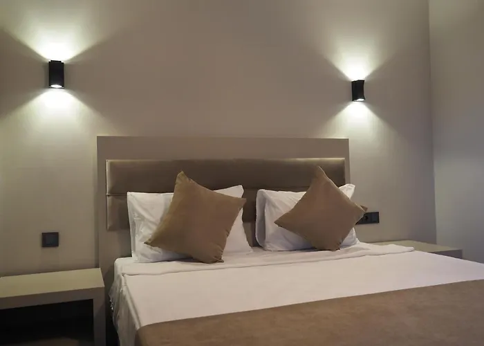 Zenia * אנטליה