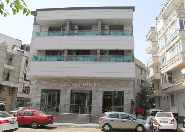 Zenia Hotel *